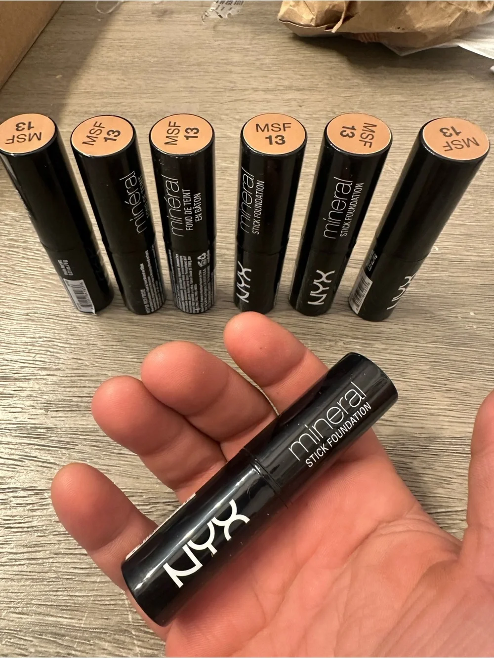 NYX Mineral Stick Foundation MSF 13 - Cream Beige